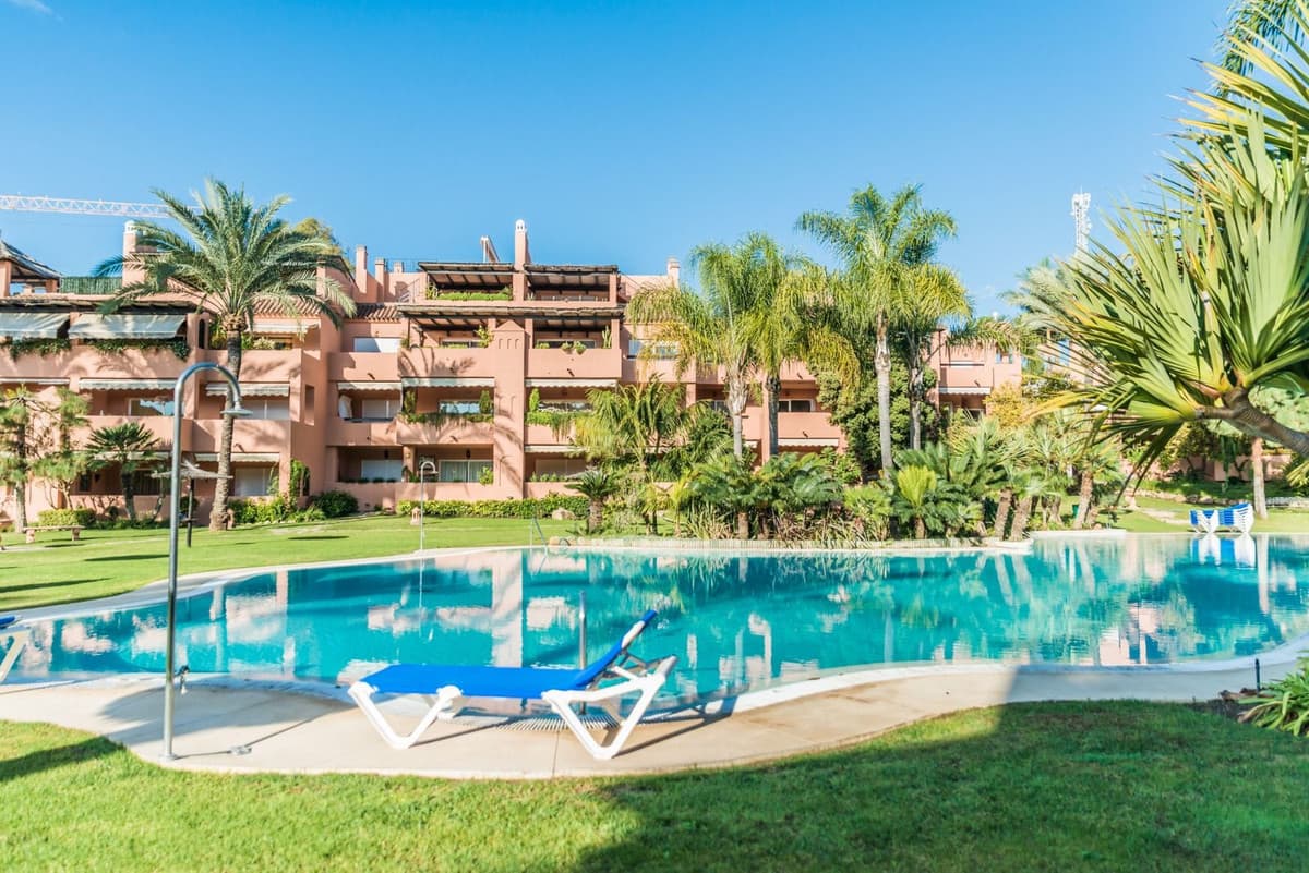 Middle Floor Apartment in Guadalmina Baja