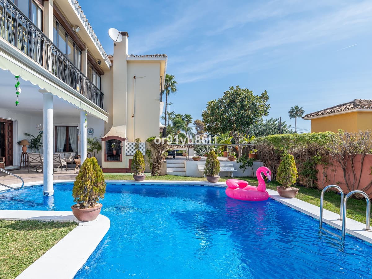 Detached Villa in The Golden Mile