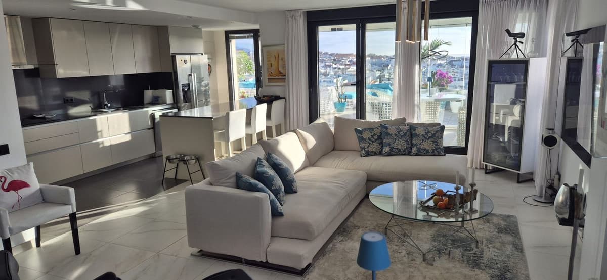 Penthouse in Estepona