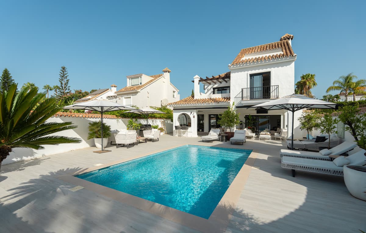 Fristående villa in Nueva Andalucía