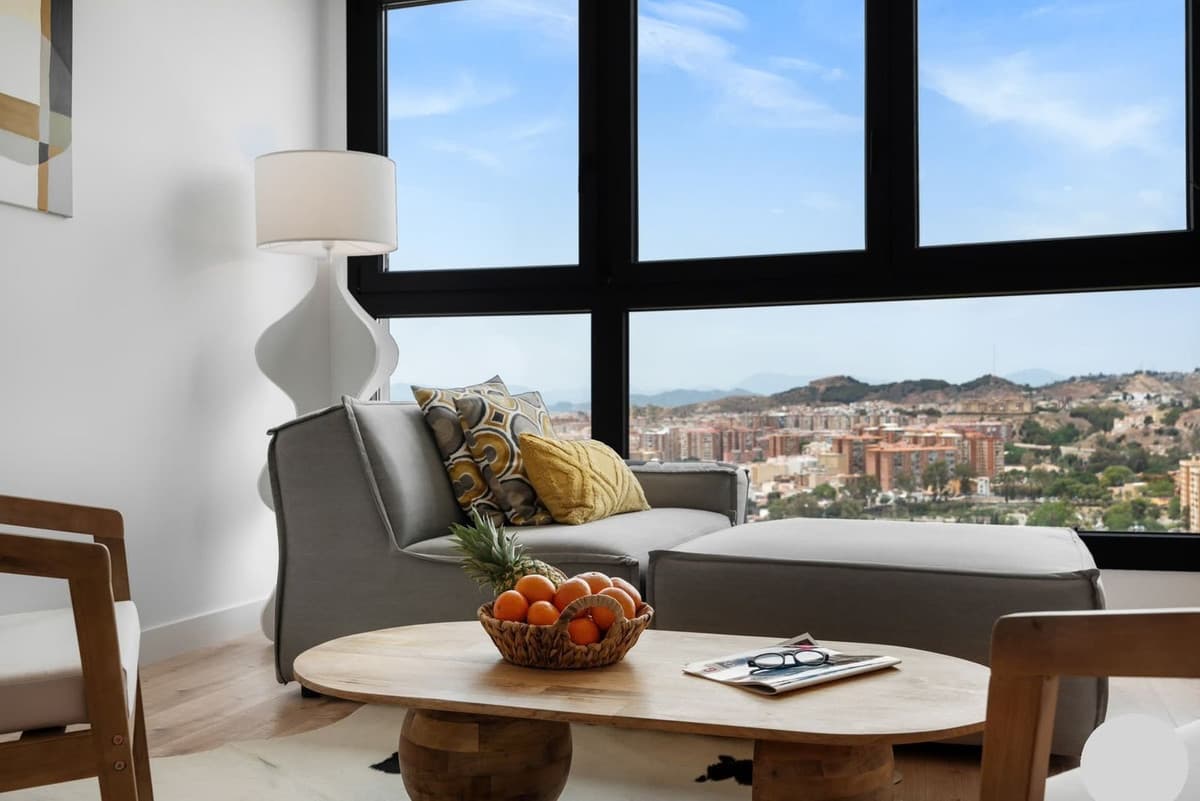 Middle Floor Apartment in Málaga