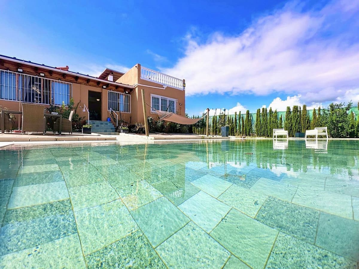 Detached Villa in Estepona