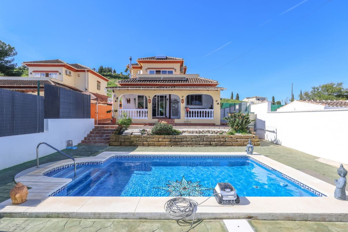 Detached Villa in Coín