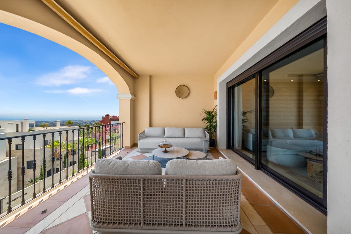 Middle Floor Apartment in La Quinta