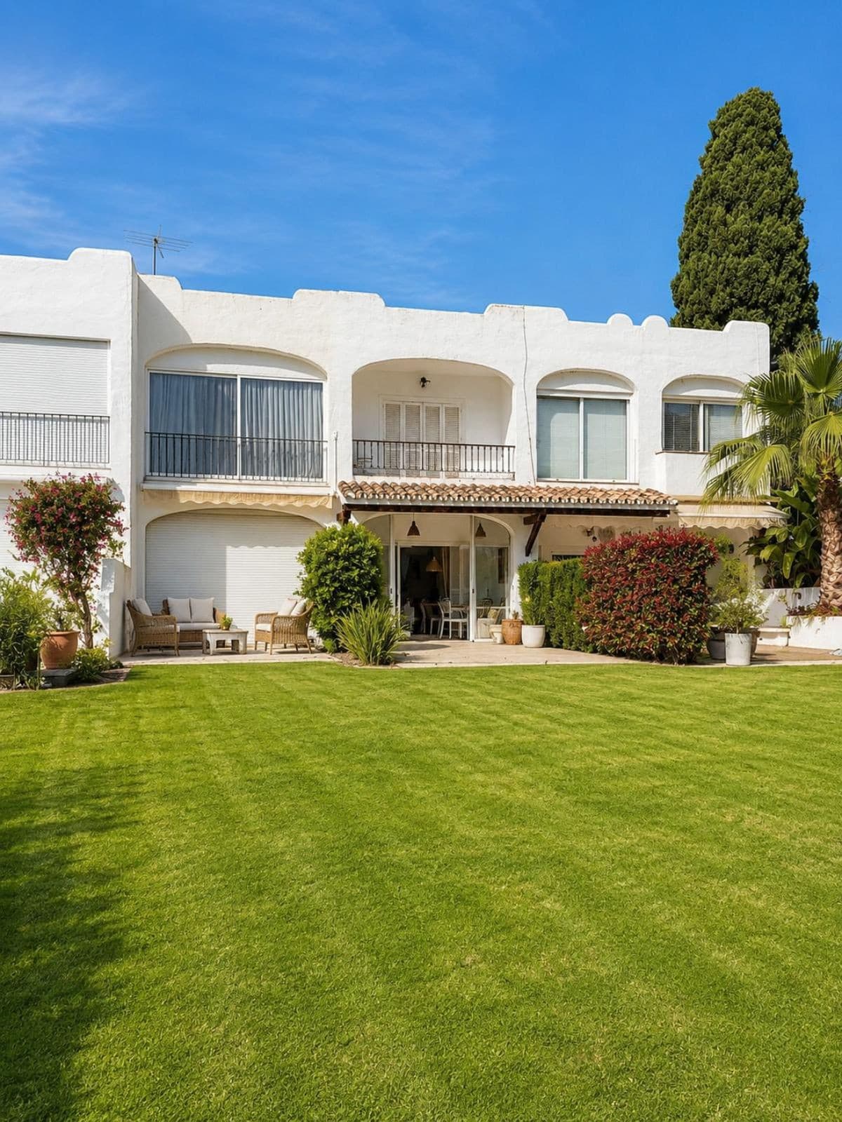 Townhouse in Nueva Andalucía