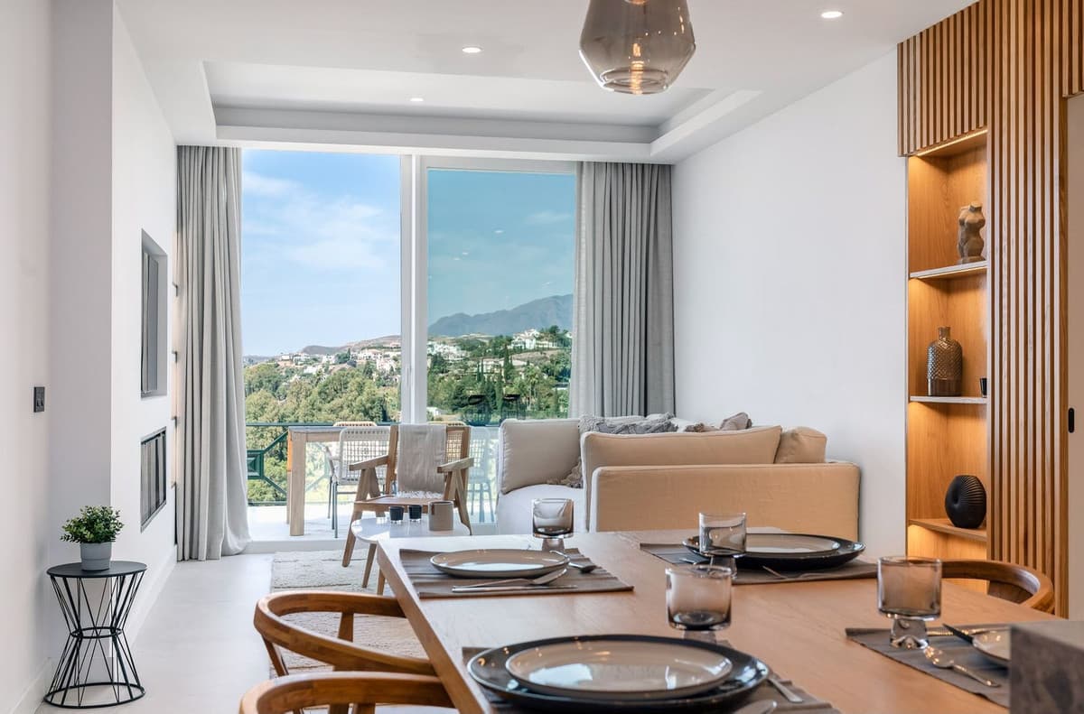 Middle Floor Apartment in La Quinta