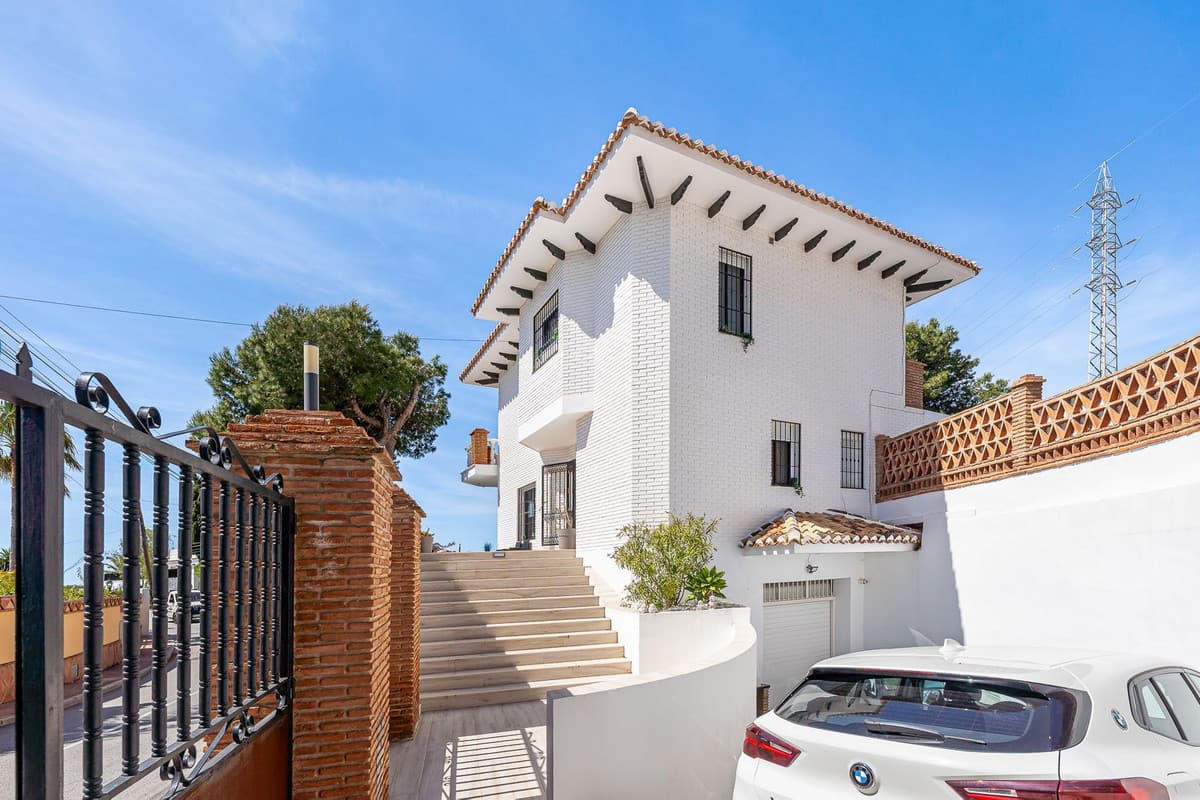 Detached Villa in Benalmadena