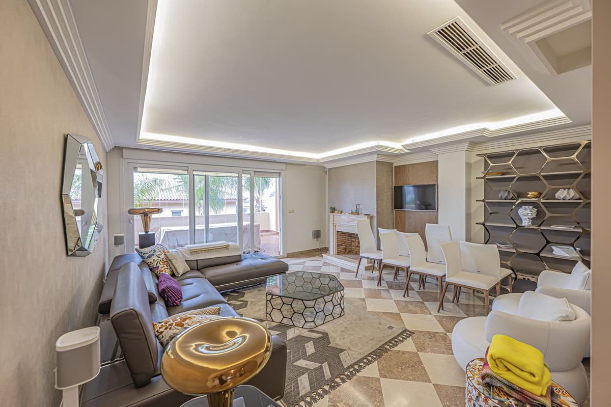 Middle Floor Apartment in Nueva Andalucía