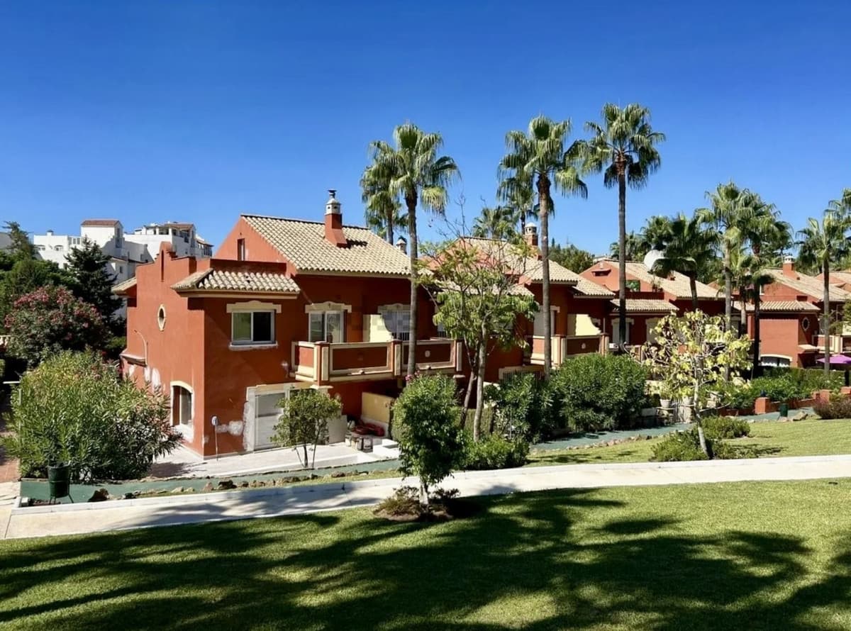 Semi-Detached House in Estepona