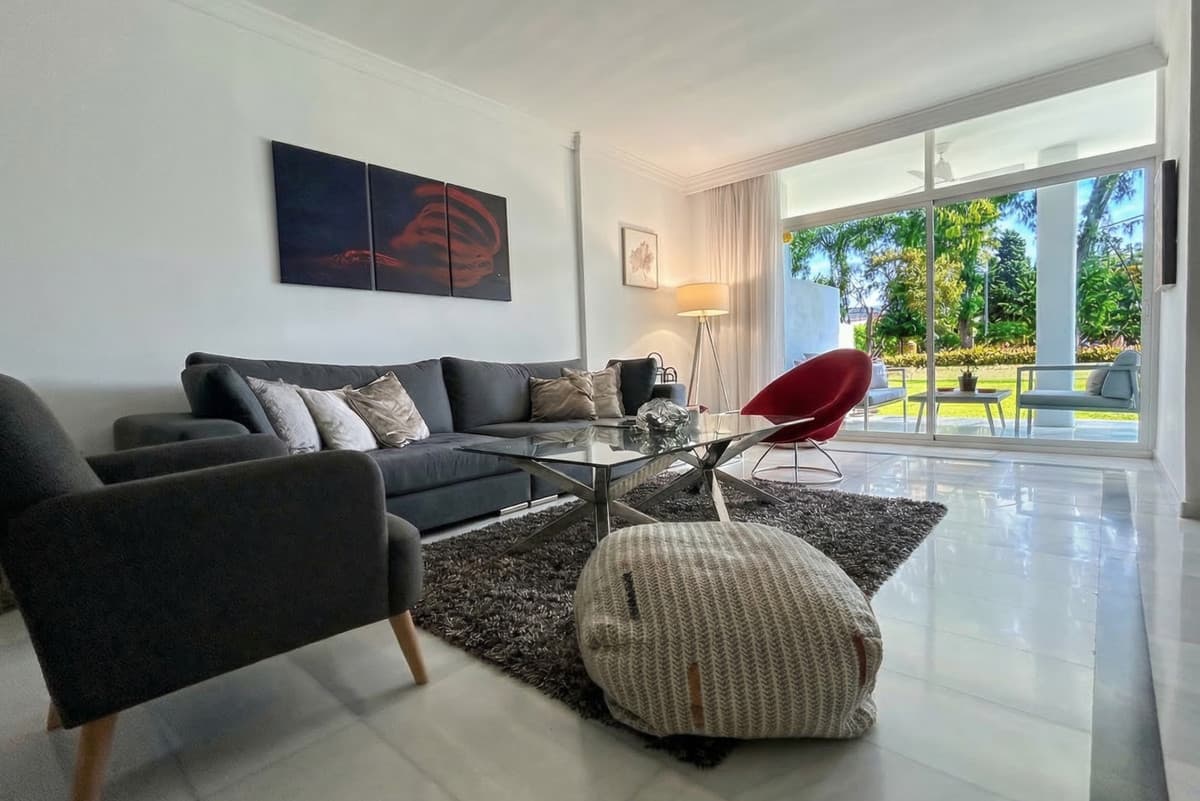 Middle Floor Apartment in Puerto Banús