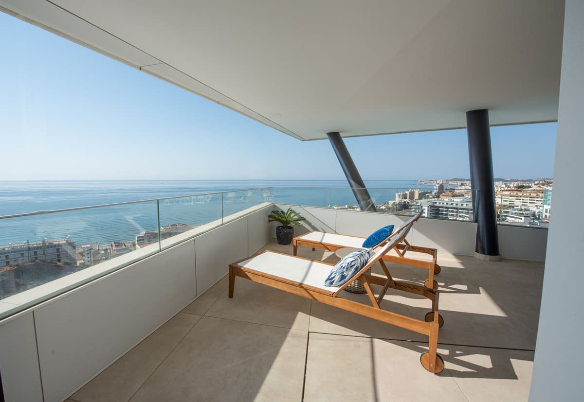 Middle Floor Apartment in Higueron