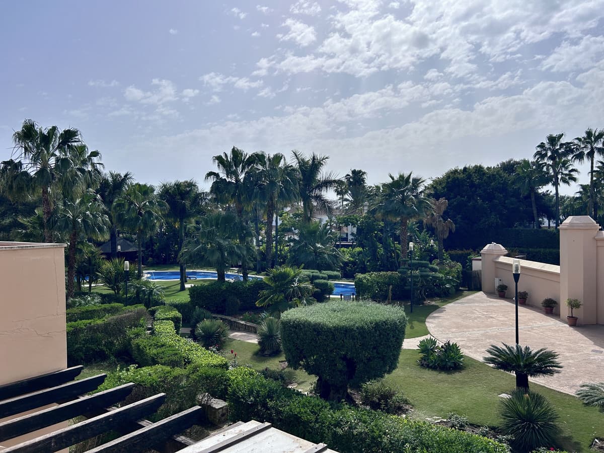 Middle Floor Apartment in Puerto Banús